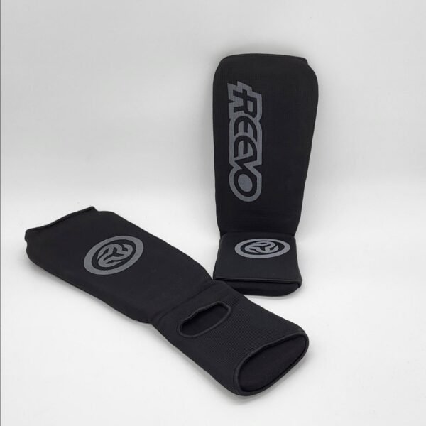 Shin Guard Black - Image 2